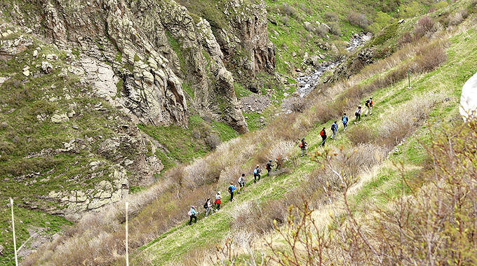 Hiking in Armenia (AM-05)